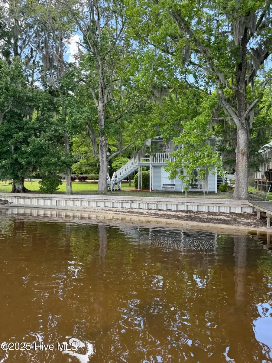 2810 Canal Cove Road, Lake Waccamaw, NC 28450 - Image #3