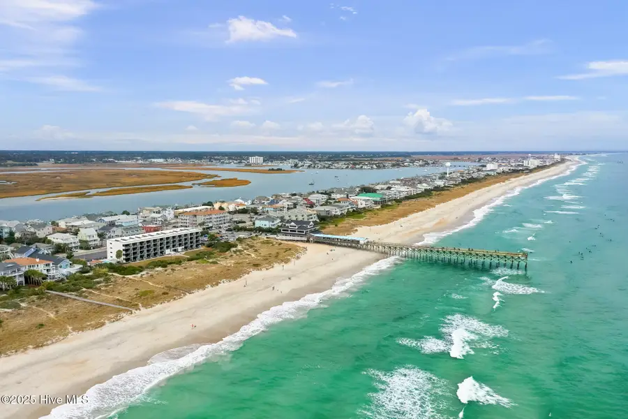 711 S Lumina Avenue #111, Wrightsville Beach, NC 28480 - Image #3