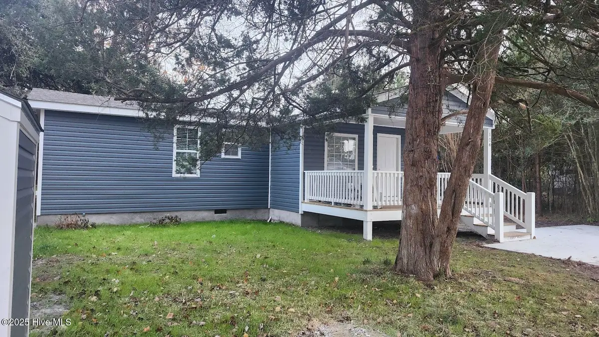 124 Zacchaeus Avenue, Morehead City, NC 28557 - Image #1