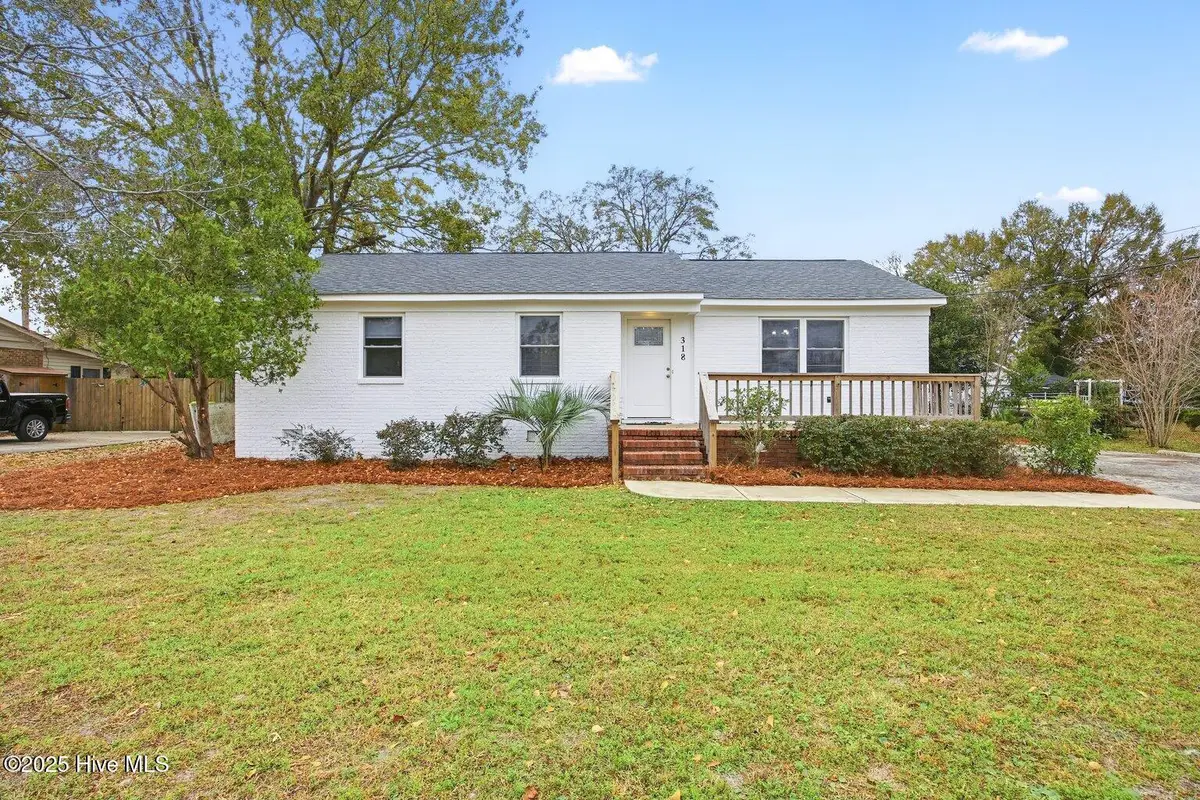 318 N Crestwood Drive, Wilmington, NC 28405 - Image #1