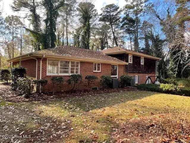 504 Scout Lane, Elizabethtown, NC 28337 - Image #2