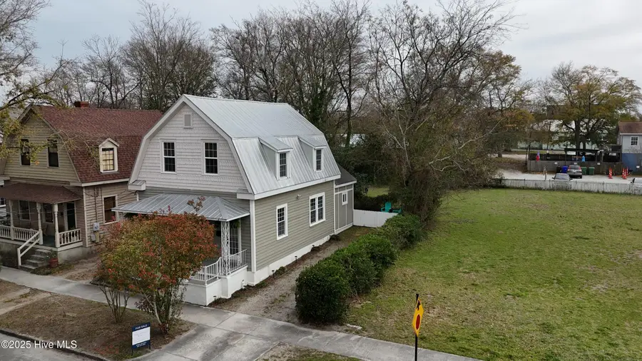 406 Brunswick Street, Wilmington, NC 28401 - Image #2