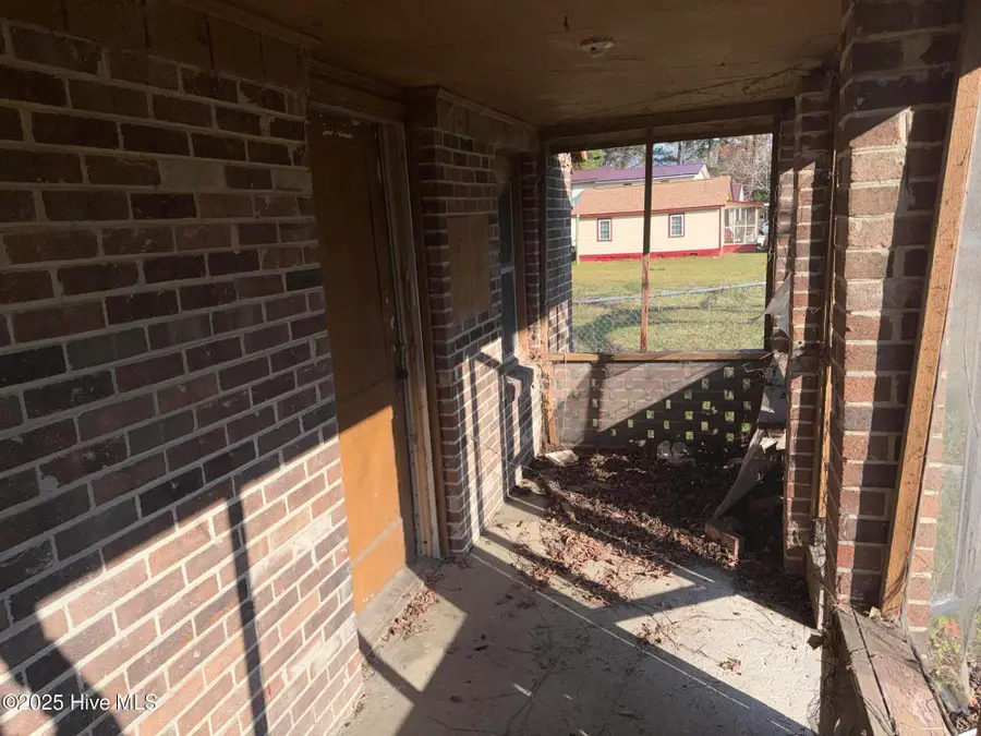 413 Brinkley Avenue, Plymouth, NC 27962 - Image #2