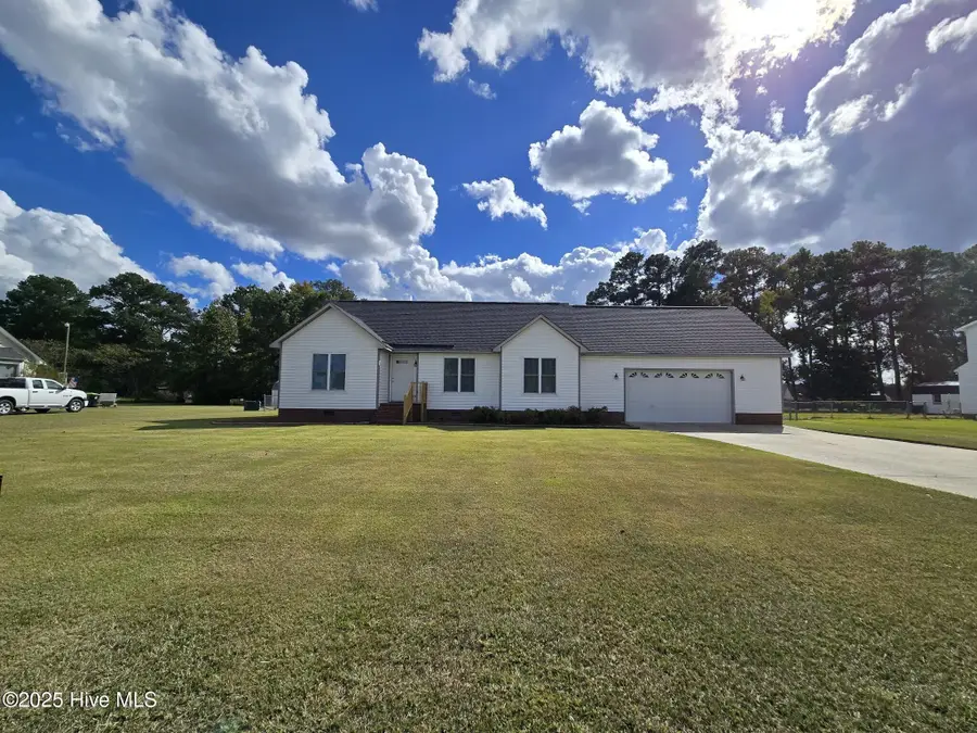 939 Teakwood Drive, Greenville, NC 27834 - Image #2