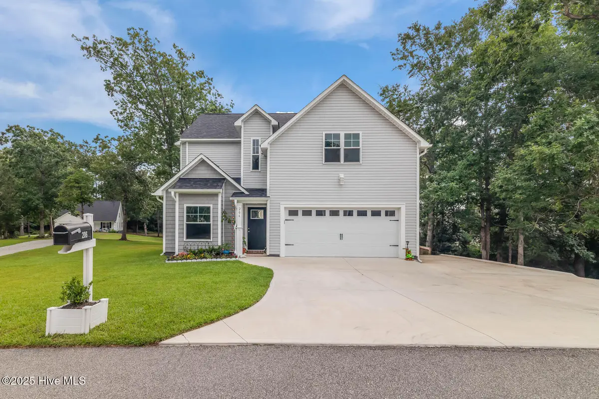 206 Baker Road, Hubert, NC 28539 - Image #1