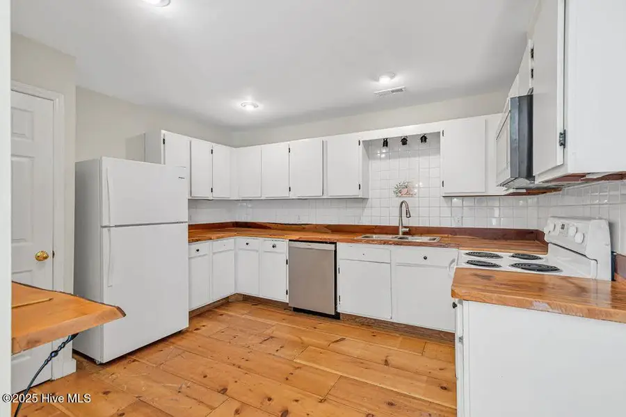 707 Christine Avenue, Jacksonville, NC 28540 - Image #3