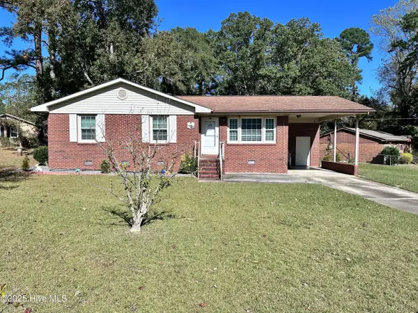 105 Woodlawn Drive, Jacksonville, NC 28546