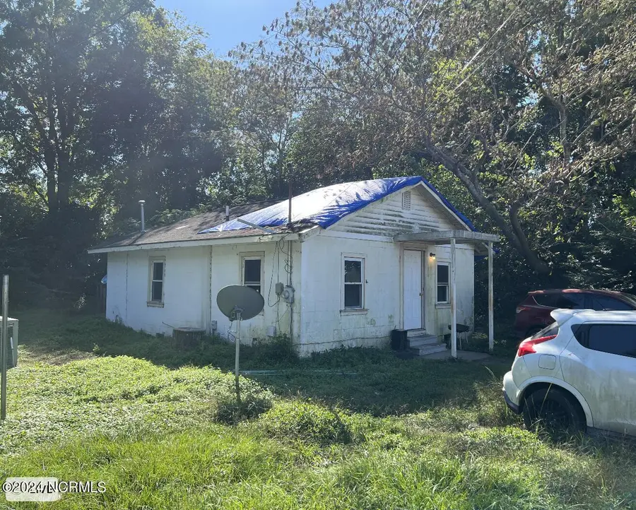 1116 Phillips Street, Clinton, NC 28328 - Image #2