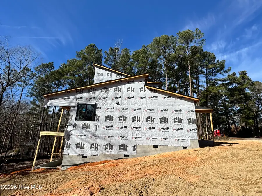 1106 N Glenwood Trail, Southern Pines, NC 28387 - #2