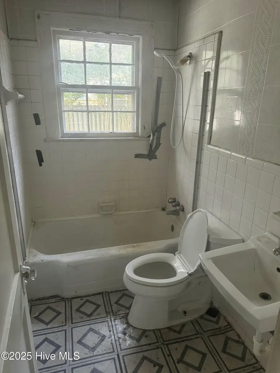 200 N Library Street, Greenville, NC 27858 - Image #3