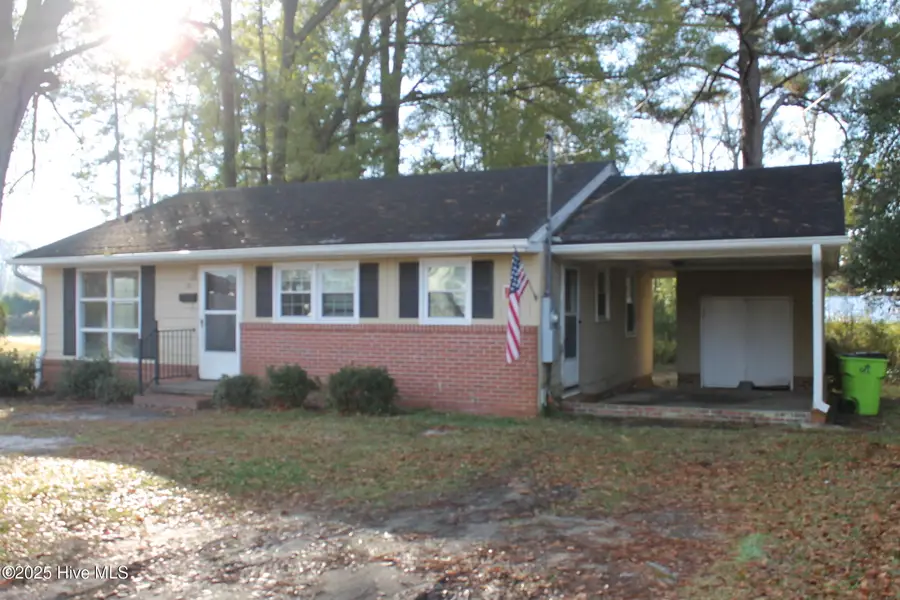 311 W Williamson Street, Whiteville, NC 28472 - Image #2