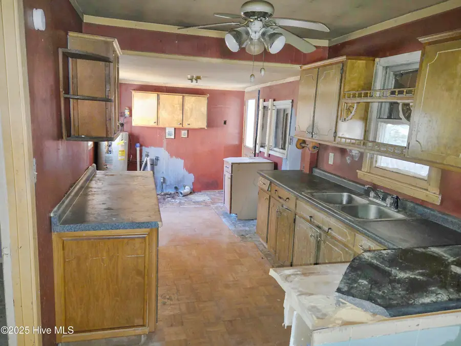 214 James Arthur Avenue, New Bern, NC 28560 - Image #3