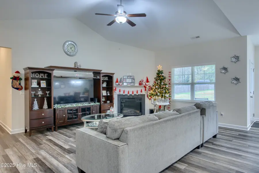 309 James Hedrick Court, Jacksonville, NC 28540 - Image #2