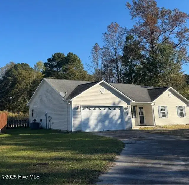 308 Big Tree Lane, Chinquapin, NC 28521 - Image #1