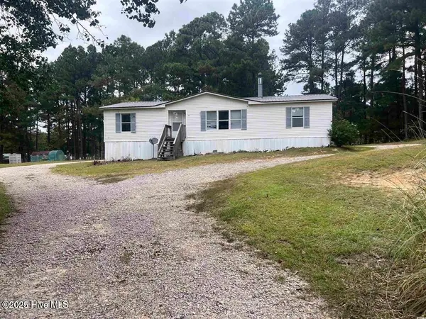 10 Sanatra Drive, Cameron, NC 28326