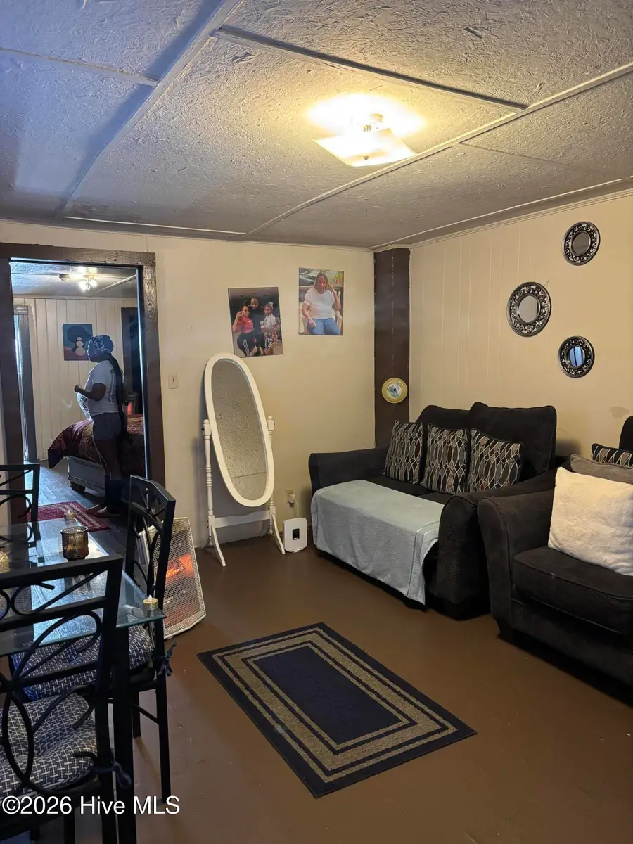 628 Viola Street E, Wilson, NC 27893 - #2