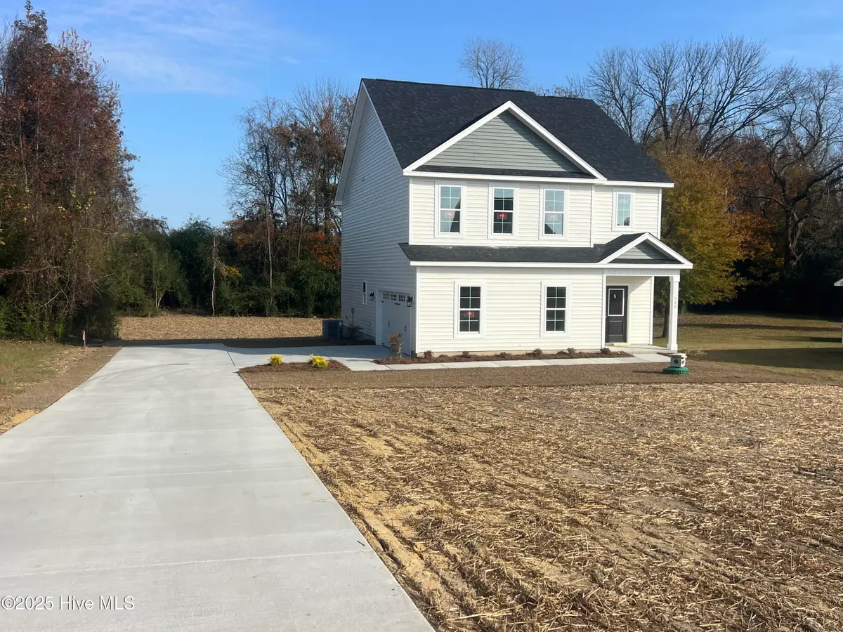 309 Starky Drive, Richlands, NC 28574 - Image #1