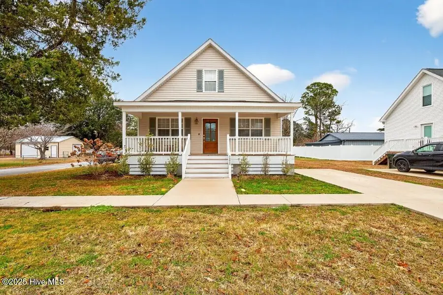 208 Pollock Street, Pollocksville, NC 28573 - Image #2