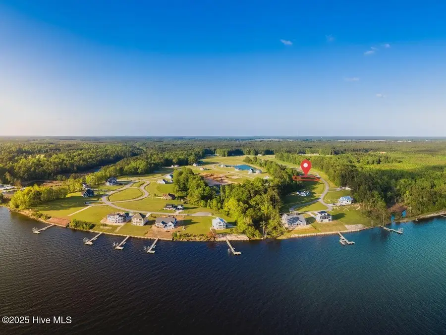 332 S Brightleaf Drive, Minnesott Beach, NC 28510 - Image #2