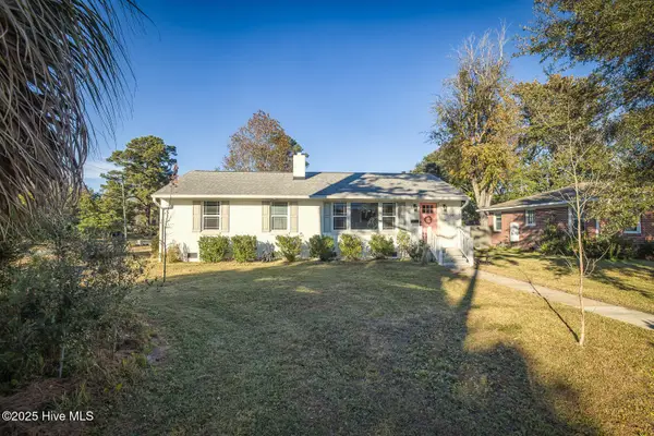 2401 Westminister Way, Wilmington, NC 28405