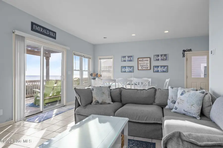 7121 Ocean Drive #West, Emerald Isle, NC 28594 - Image #3