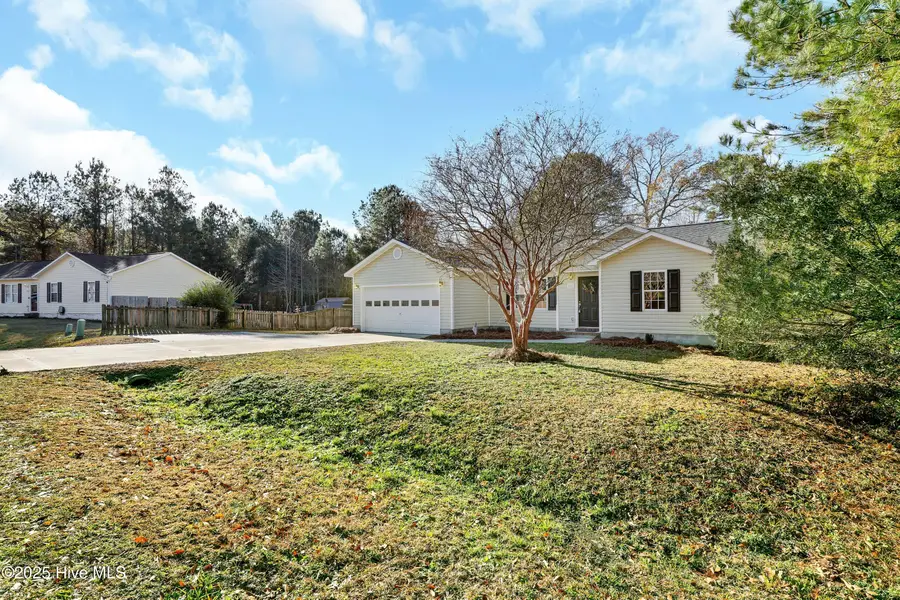 1049 Shirley Drive, Jacksonville, NC 28540 - Image #3