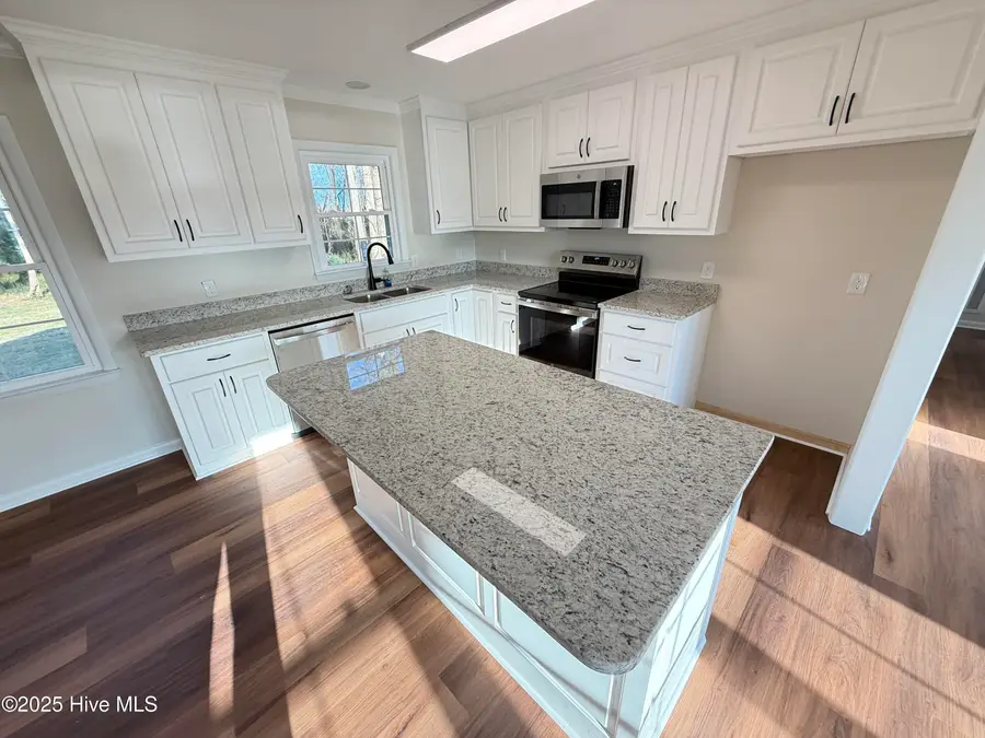 109 Tarheel Drive, Mount Olive, NC 28365 - Image #2