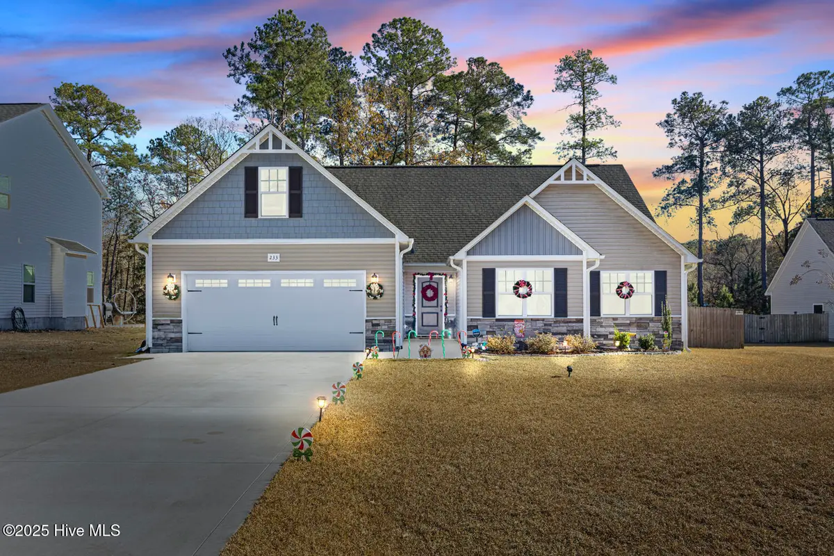 233 Westfield Drive, Richlands, NC 28574 - Image #1