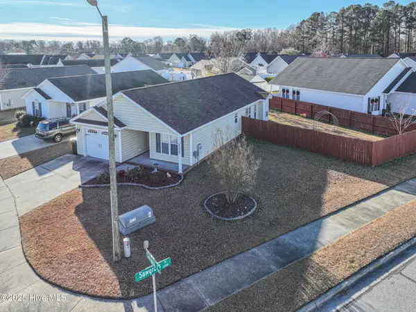 2305 Sawgrass Drive, Winterville, NC 28590