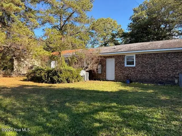 1329 Hunters Road, New Bern, NC 28562 - Image #2