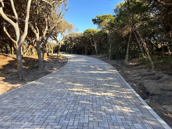 101 Roosevelt Reserve Park Place, Pine Knoll Shores, NC 28512