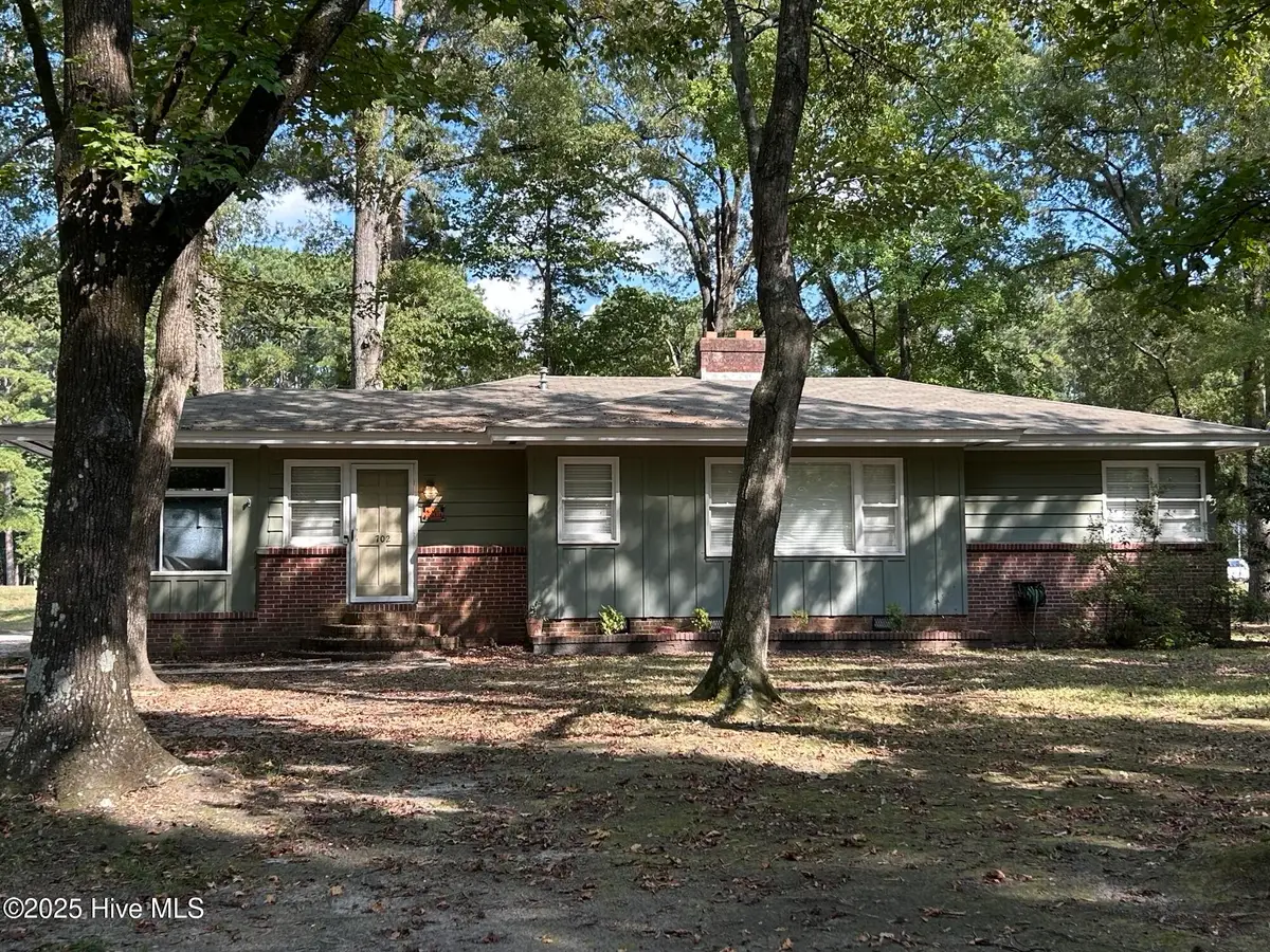 702 Mcneill Drive, Laurinburg, NC 28352 - Image #1