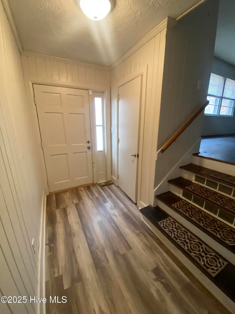 704 Mcneill Drive, Laurinburg, NC 28352 - Image #3