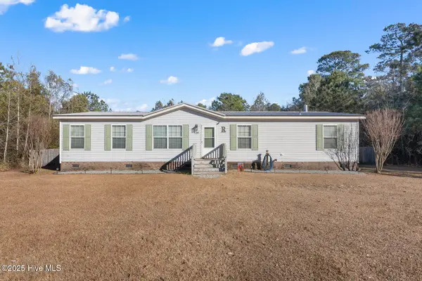 139 Hotel Branch Lane, Richlands, NC 28574