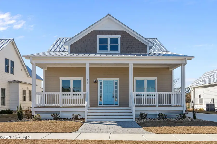 203 Villagers Way, Swansboro, NC 28584 - Image #3