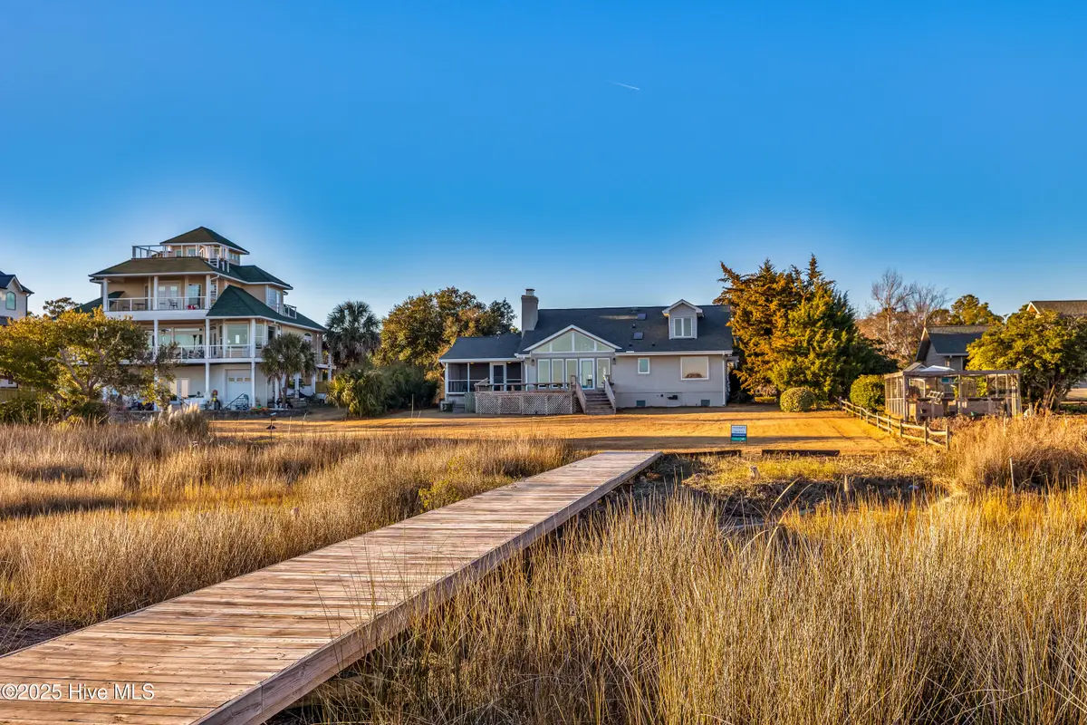 119 Sound View Drive N, Hampstead, NC 28443 - Image #1