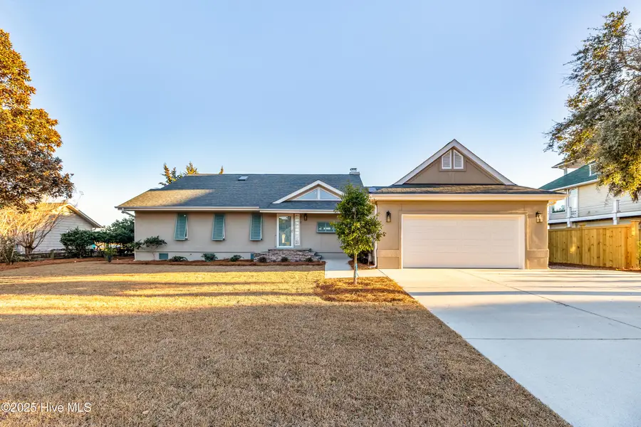 119 Sound View Drive N, Hampstead, NC 28443 - Image #2