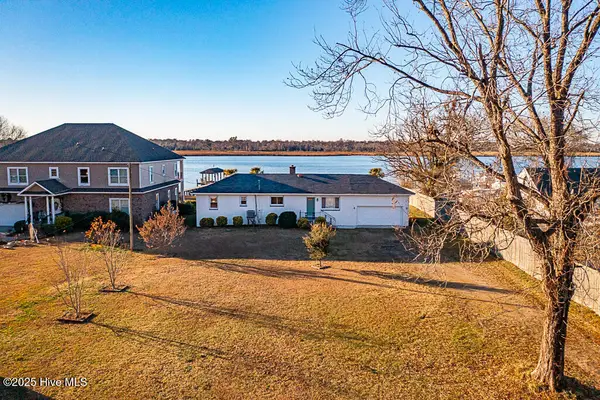 304 Madam Moores Lane, New Bern, NC 28562