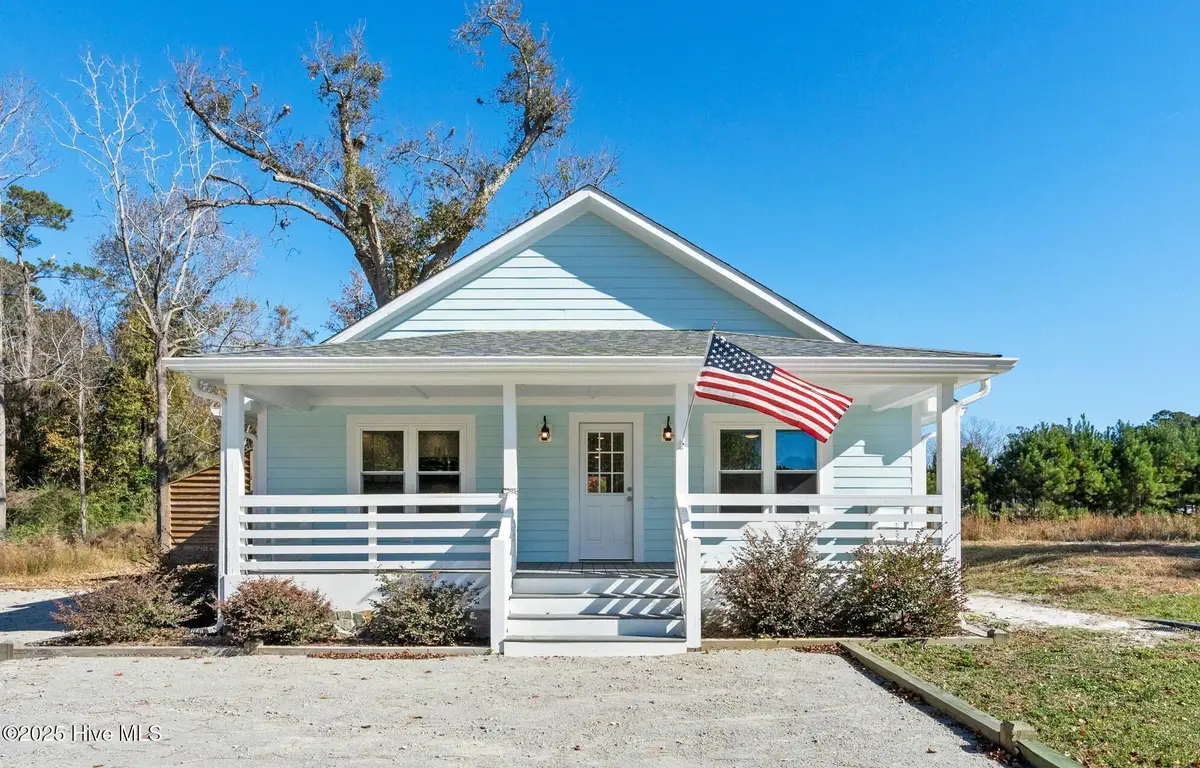 1070 Midway Road Se, Bolivia, NC 28422 - Image #1