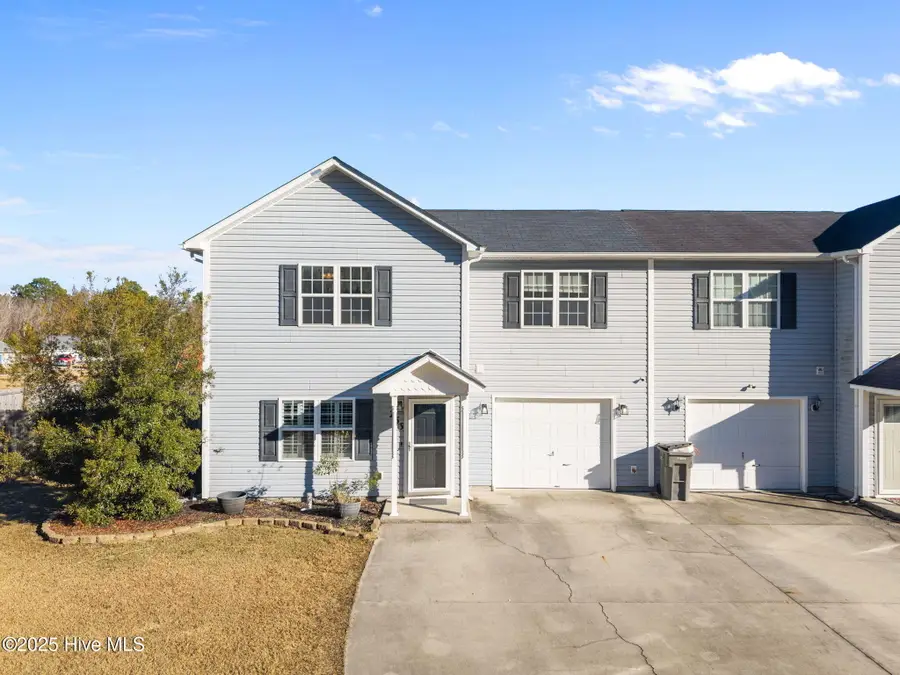 266 Smallwood Road, Hubert, NC 28539 - Image #2