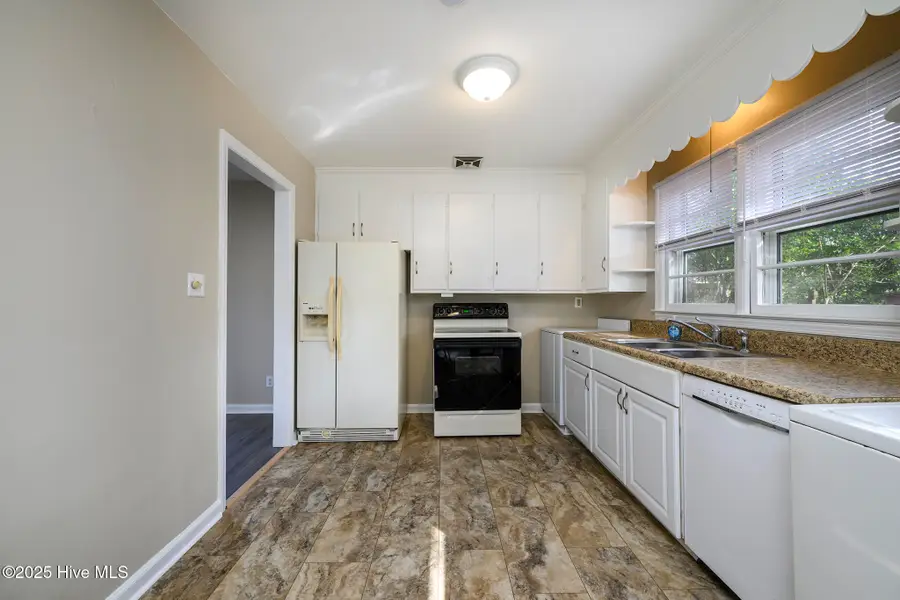 517 Ruth Avenue, New Bern, NC 28560 - Image #3