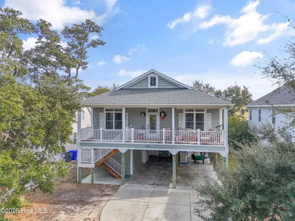 304 NE 47th Street, Oak Island, NC 28465