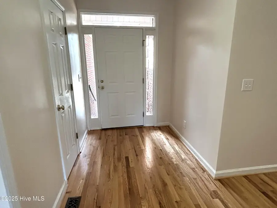 4921 Crosswinds Drive, Wilmington, NC 28409 - Image #3