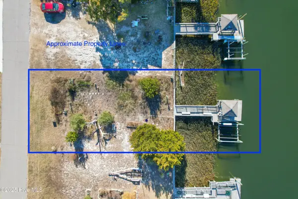 115 Raleigh Street, Holden Beach, NC 28462