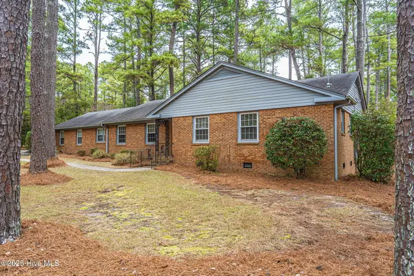 202 Downing Place, Southern Pines, NC 28387