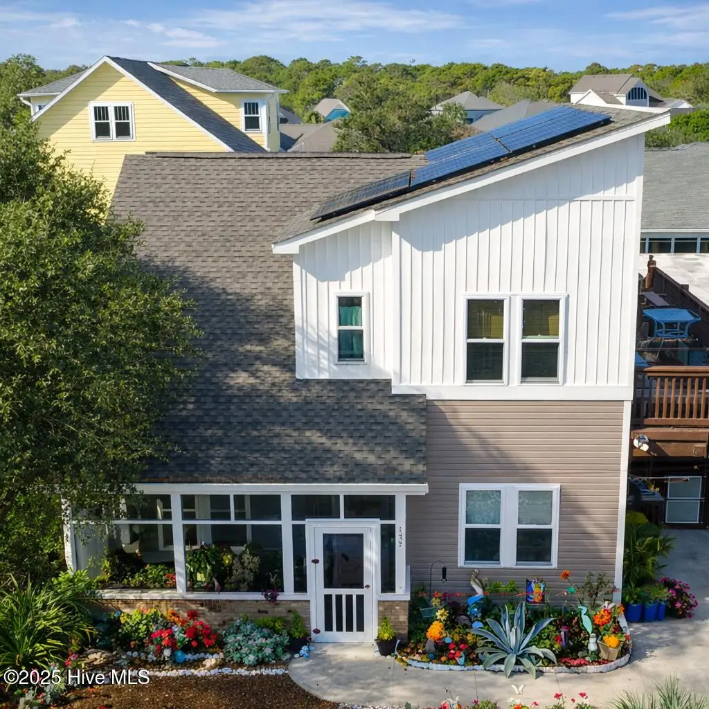 137 Fourth Avenue N, Kure Beach, NC 28449 - Image #1