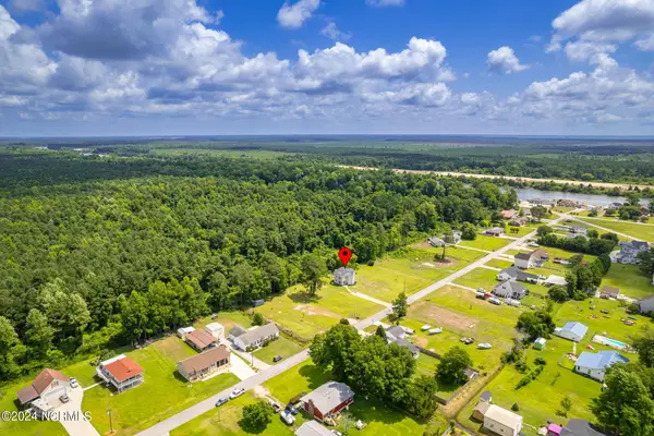 335 Country Club Lane, Newport, NC 28570