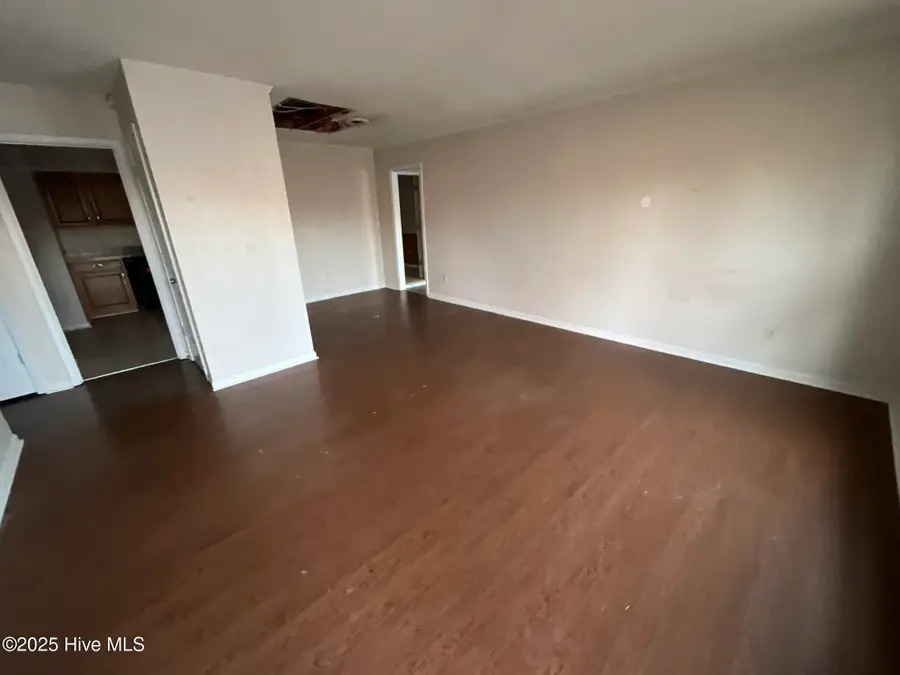 130 Tanglewood Drive, Jacksonville, NC 28540 - Image #3