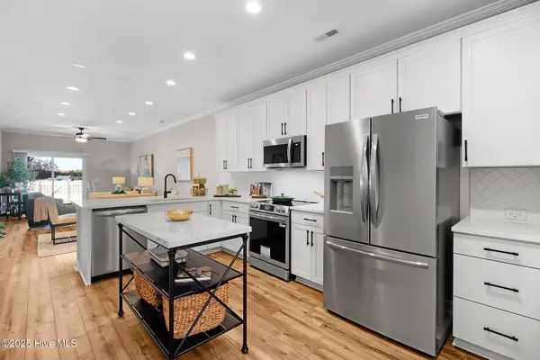 225 Cline Way #Unit 102, 1809 Live Oak, Beaufort, NC 28516