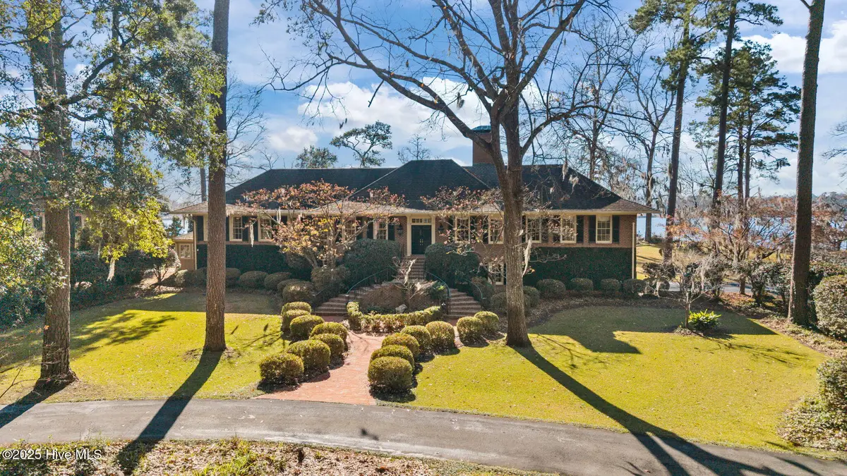 5003 Trent Woods Drive, Trent Woods, NC 28562 - Image #1